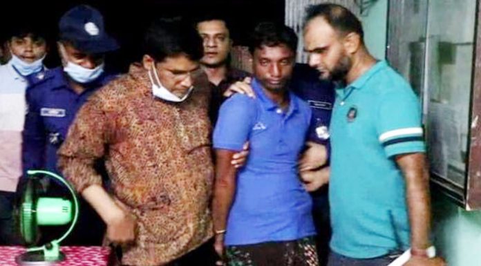 নোয়াখালীতে গৃহবধূকে বিবস্ত্র করে নির্যাতনের ঘটনায় গ্রেফতার ২