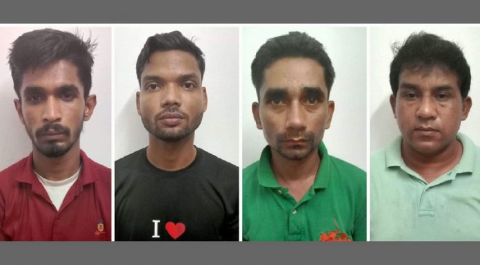 বরিশালে ইয়াবাসহ ৪ ব্যবসায়ী আটক