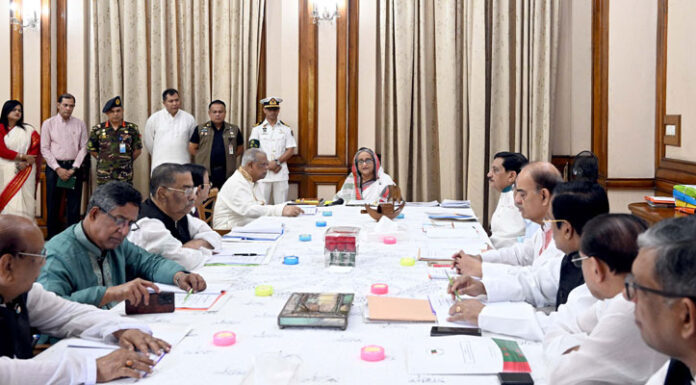 বরিশাল সিটি আওয়ামী লীগের মনোনায়ন পেলেন খোকন সেরনিয়াবাত