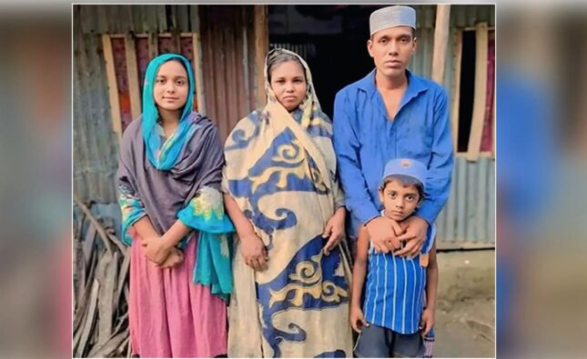 গৌরনদীতে একই পরিবারের চারজনের ইসলাম ধর্মগ্রহণ