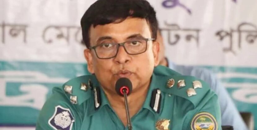 বরিশালের সাবেক পুলিশ কমিশনার সাইফুল ট্রাইব্যুনালে হাজির