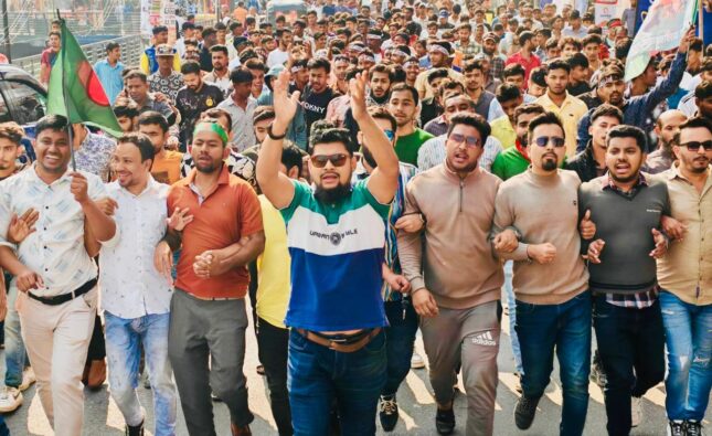 মহান বিজয় দিবসে তরিকুল ইসলাম তারেকের নেতৃত্বে বরিশালে ছাত্রদলের বর্ণাঢ্য মিছিল অনুষ্ঠিত