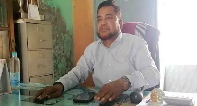 ঝালকাঠিতে অতিরিক্ত ফি আদায়ের অভিযোগ প্রধান শিক্ষকের বিরুদ্ধে