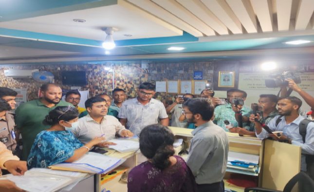 এনএসআইয়ের তথ্যের ভিত্তিতে বরিশালে ৩ ডায়াগনস্টিক সেন্টারকে জরিমানা