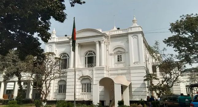 ওপরের চাপ আছে, যেকোনো মূল্যে আসামিদের ধরতে হবে