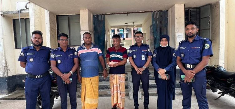 মঠবাড়িয়ায় ২ হাজার পিস ইয়াবাসহ মাদক ব্যবসায়ী আটক