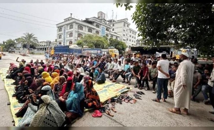 বরিশালের অলিম্পিক সিমেন্ট বন্ধ ঘোষণা, দিশেহারা তিন শত শ্রমিক!