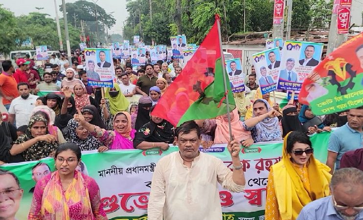 তারেক রহমান উন্নয়নের মাধ্যমে বরিশালবাসীর সম্মানের প্রতিদান দিবেন: রহমাতুল্লাহ