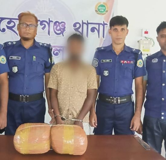 মেহেন্দিগঞ্জে ৫ কেজি গাঁজাসহ যুবক আটক